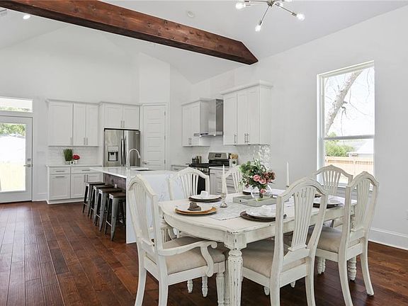 3rd image of 6016 Marigny St