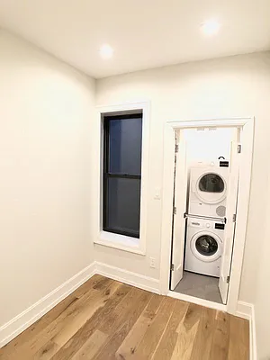 Rented by Bohemia Realty Group | media 14