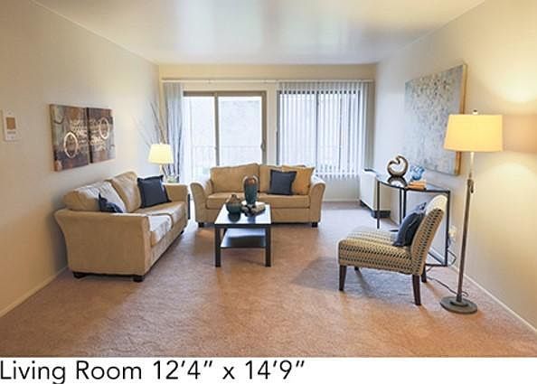 1st image of 1071 Barton Dr APT 105