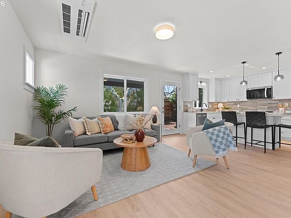 3rd image of 6703 SE 69th Ave #C