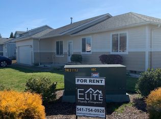 1096 Fuji Ln, Lebanon, OR 97355