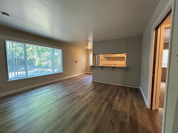 5th image of 1711 N St APT 2