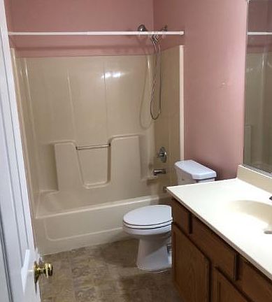 5th image of 8105 Linden Oaks Ct