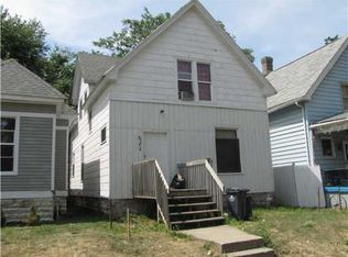 521 12th St SE, Cedar Rapids, IA 52403