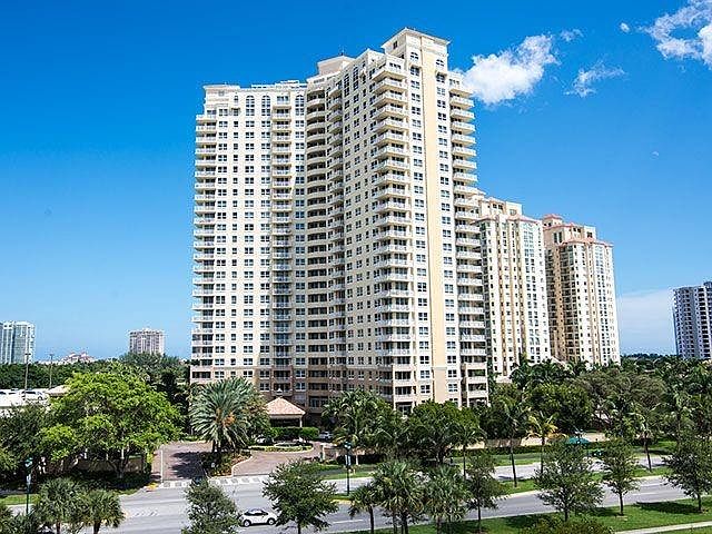 1st image of 19501 W Country Club Dr APT 2112