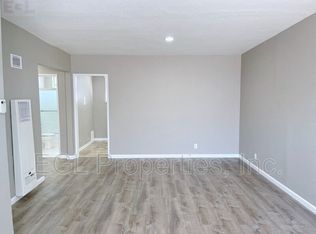 5922 Carlton Way #202, Los Angeles, CA 90028
