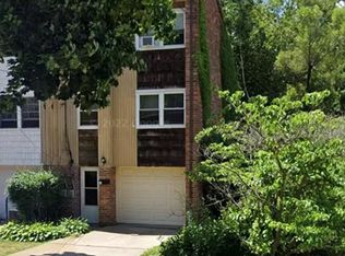 813 Lindenwood Dr, Pittsburgh, PA 15234