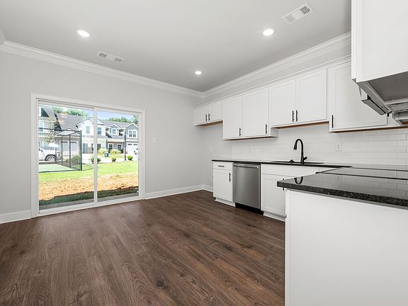 4th image of 528 Rohan Dr Lot 66