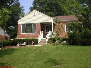 1112 Pinetree Ln, Saint Louis, MO