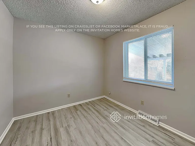 1284 Ember St — Photo 12