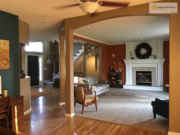 LOVELY GREAT ROOM.  NOTICE THE GREAT WOOD FLOORS.