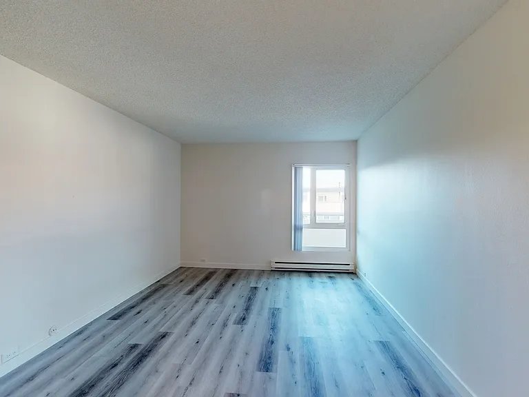 Eight 80 Newport Beach — Photo 204