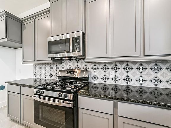 3rd image of 1523 Cathedral Bend Drive