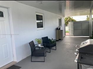 11860 SW 35th St #1, Miami, FL 33175