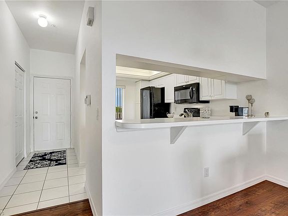 5th image of 14931 Park Lake DR #PH11