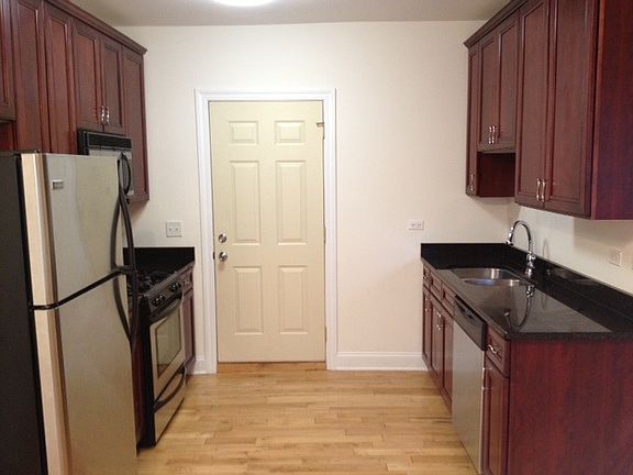 3rd image of 2906 N Kolmar Ave