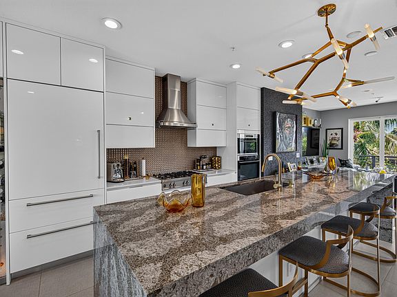 5th image of 2900 NE 12th Terrace #22