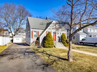 58 Southfield Rd, Fairfield, CT 06824