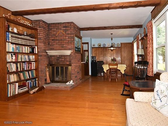 5th image of 34 Kenwood Ave