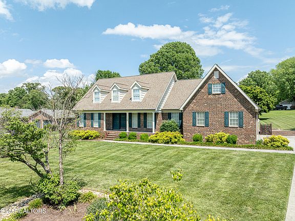 2nd image of 2110 Chesterfield Dr