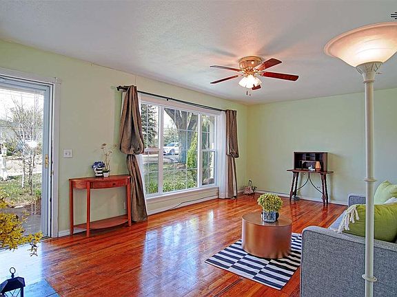 4th image of 863 Sperry Dr