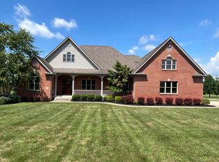 4587 Meadowgrove Dr, Carroll, OH 43112