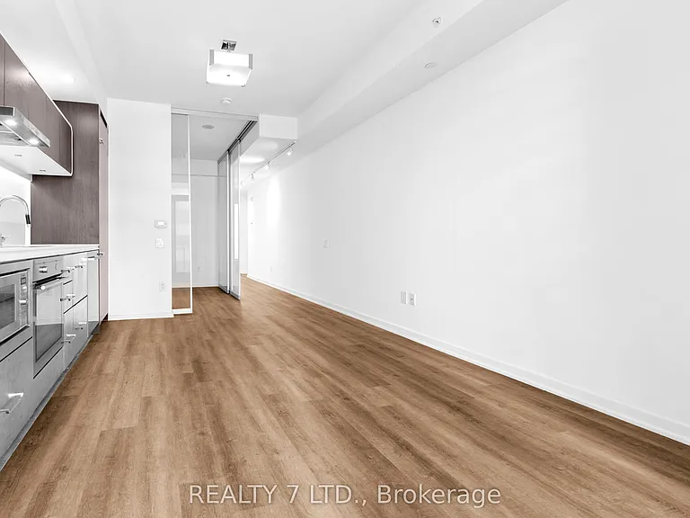 45 Charles St E #1808 — Photo 14