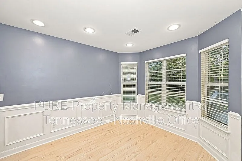 3 bed, 2.0 bath, 1776 sqft, $2,395 — Photo 3