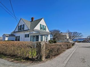 7 Green St, Rockport, MA 01966