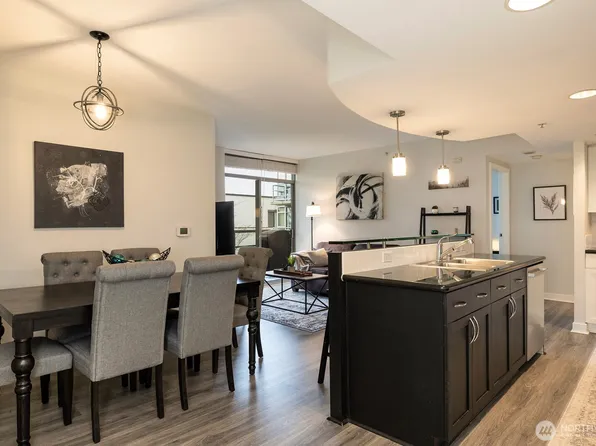 2929 1st Avenue #313, Seattle, WA 98121