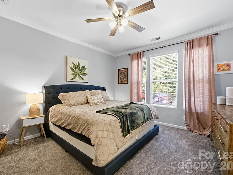 7037 Broughton Ln — Photo 14