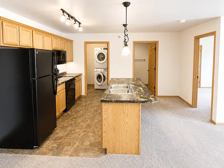 Berry Pointe Luxury Apartments — Photo 12