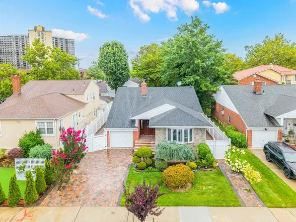 26-05 Corp Kennedy Street image 1 of 25