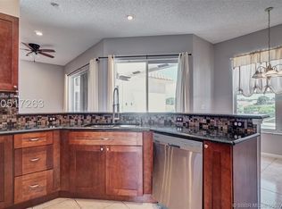 6260 Floridian Cir, Lake Worth, FL 33463