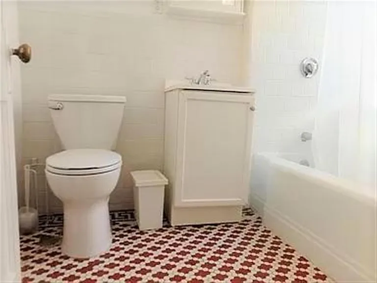 25 Highland Ave #1F — Photo 3