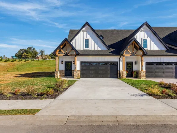 1832 Poplar Springs Pl, Maryville, TN 37803