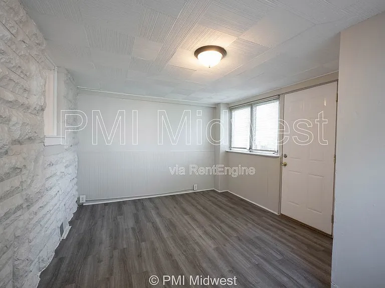 1415 W Pruitt St — Photo 11