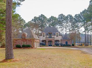 167 Lakeshire Cir, Canton, MS 39046