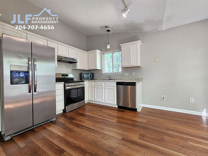 1st image of 5200 Ashie Ave