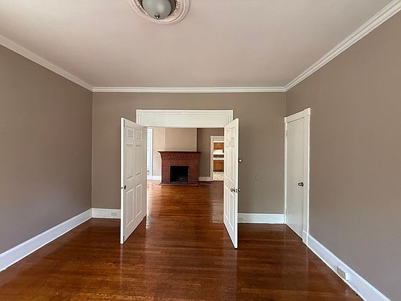 5th image of 870 Elm St APT 1