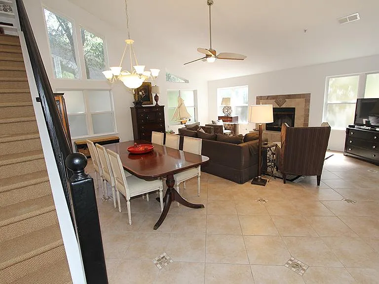 2379 Seminole Rd — Photo 25