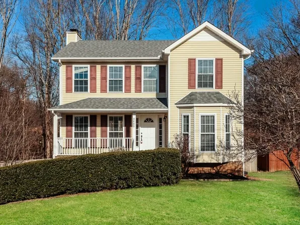 2683 Elkmont Dr, Clarksville, TN 37040
