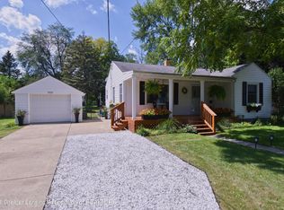 606 Stoner Rd, Lansing, MI 48917