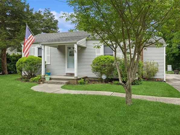 71 Lilac Road, Westhampton Beach, NY 11978