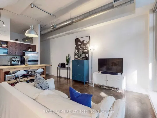 233 Carlaw Ave #410, Toronto, ON M4M 3N6
