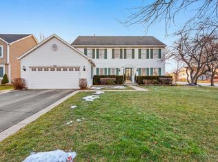 358 Hampton St, Cary, IL 60013