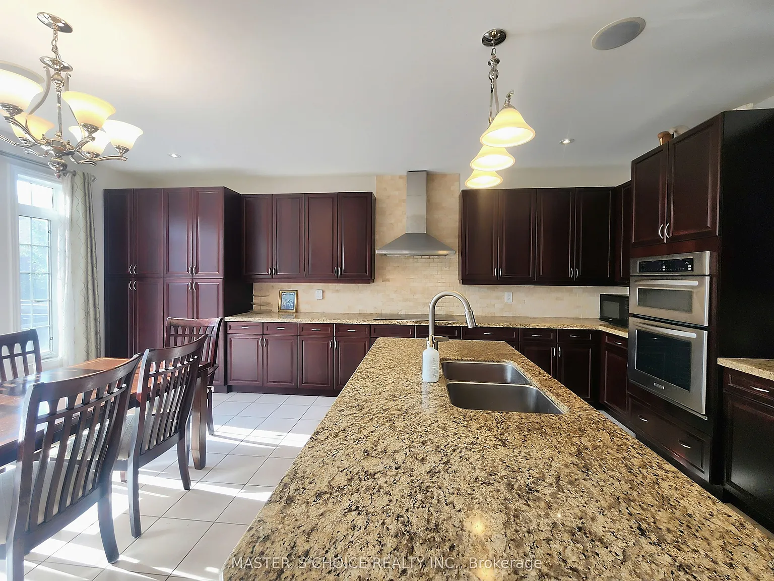4 bed, $5,600 — Photo 4