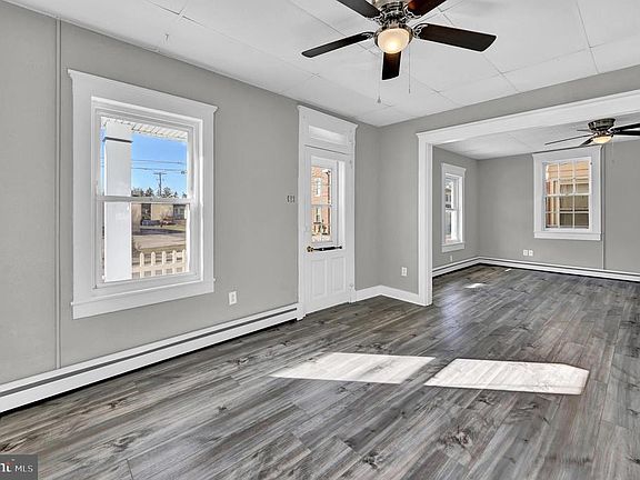 4th image of 314 S Queen St