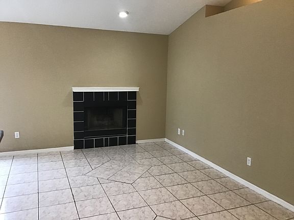 3rd image of 1097 Depot Ct