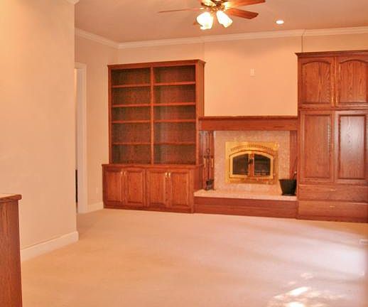 4th image of 223 Edgewood Dr